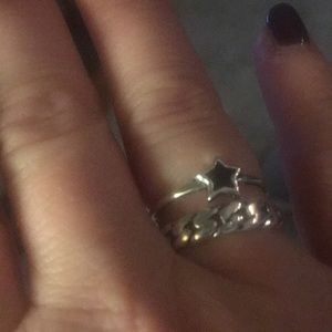 Women's sterling silver ring